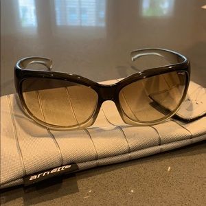 Arnette brown gradient sunglasses